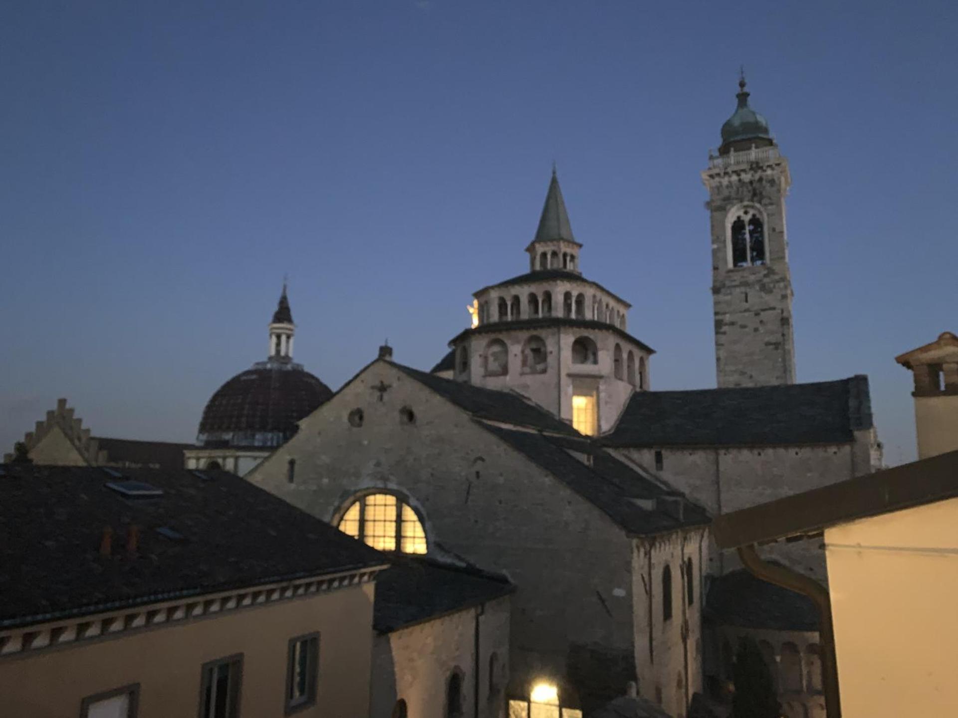 Room With A View Bergamo Esterno foto